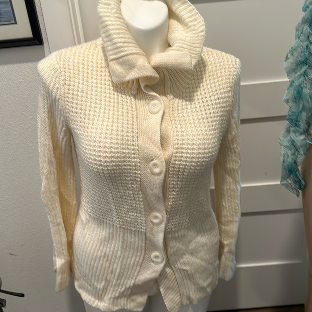 Chico’s Button Front Cardigan Size 1